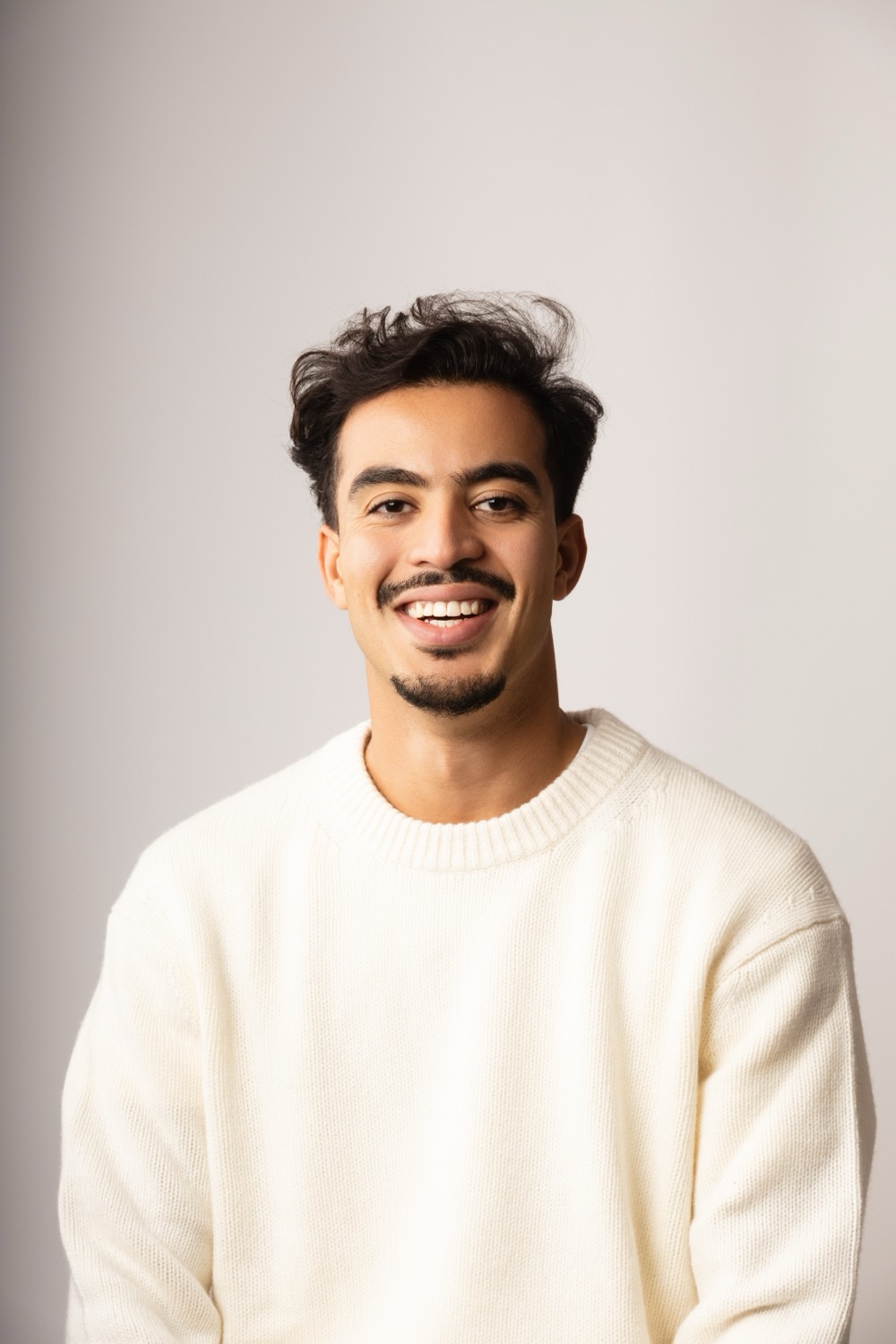 Portret van Taha Riani, auteur van Kan ik dat nog wel zeggen?